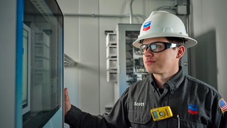 Svante tech trial facility, San Joaquin Valley, Bakersfield. Worker with emissions monitoring system.